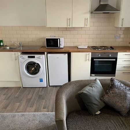 Fully Equipped Kitchen, Double Room Нийт Екстериор снимка